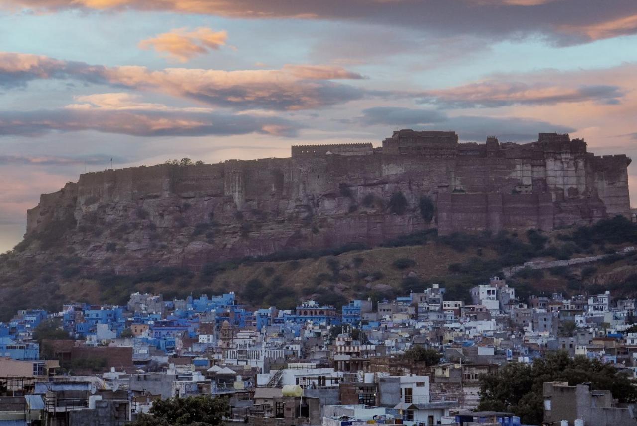 Hinduja Haveli Gulab Sagar Hotel Jodhpur  Exterior photo
